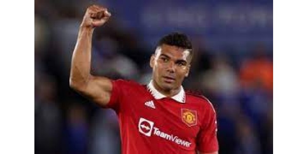 Casemiro se junta ao Manchester United e pode sofrer redução salarial